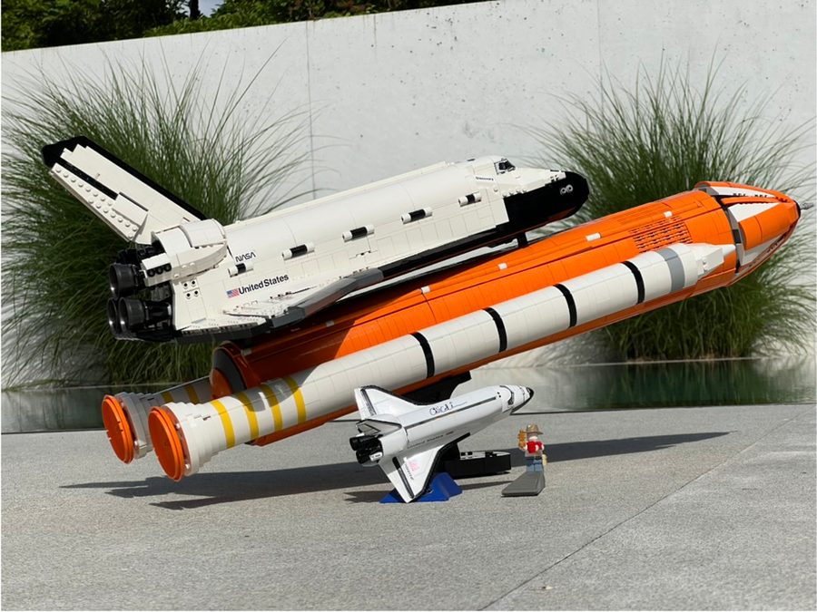 MOC-73206 - Space Shuttle Discovery 10283 Upgrade Tank and Booster by NG_Design